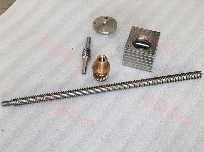 <strong>蝸輪絲杆升降機</strong>