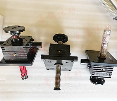 <strong>絲杆升降機</strong>潤滑油號