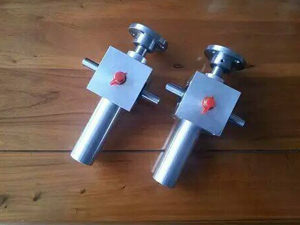 草莓污视频減速（sù）機-減速機